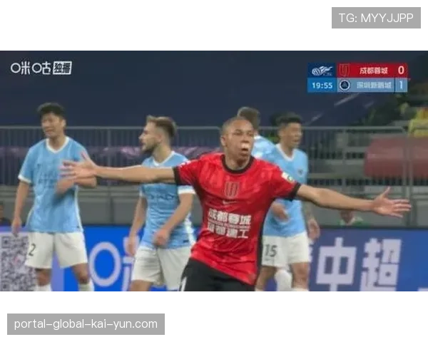 成都蓉城韦林顿带伤梅开二度,嘴唇缝针后坚持比赛展现斗志 成都蓉城韦林顿带伤梅开二度,嘴唇缝针后坚持比赛展现斗志